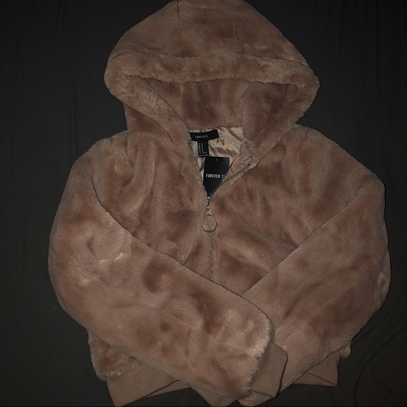 fuzzy pink jacket - Picture 1 of 4